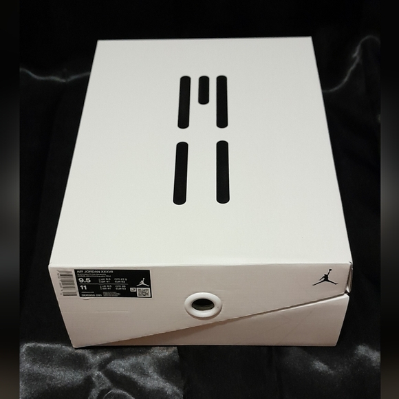 Air Jordan XXXVII BOX ONLY 9.5 Outside Sleve Does Have Flaws Some In Box - Picture 4 of 16